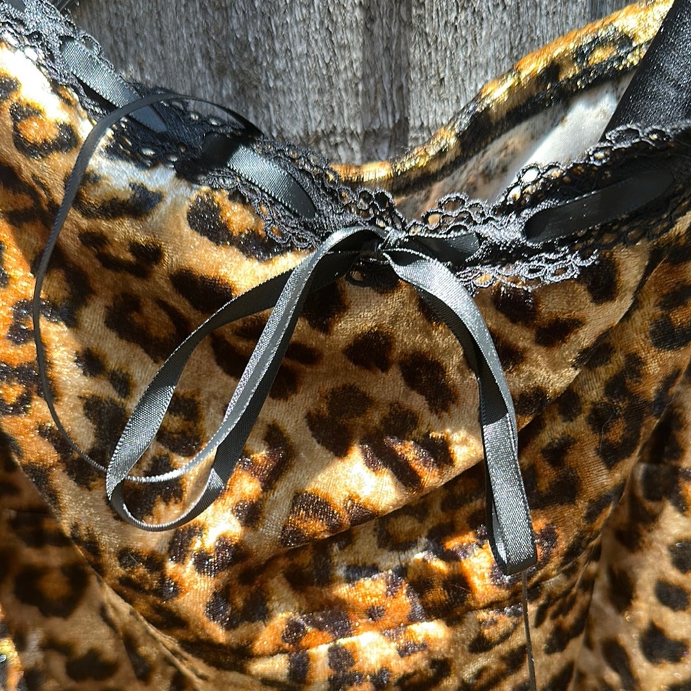 Forever 21 Leopard Print Mini Dress - Picture 2 of 5